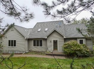 338 Southern Pacific Rd, Hudson, WI 54016