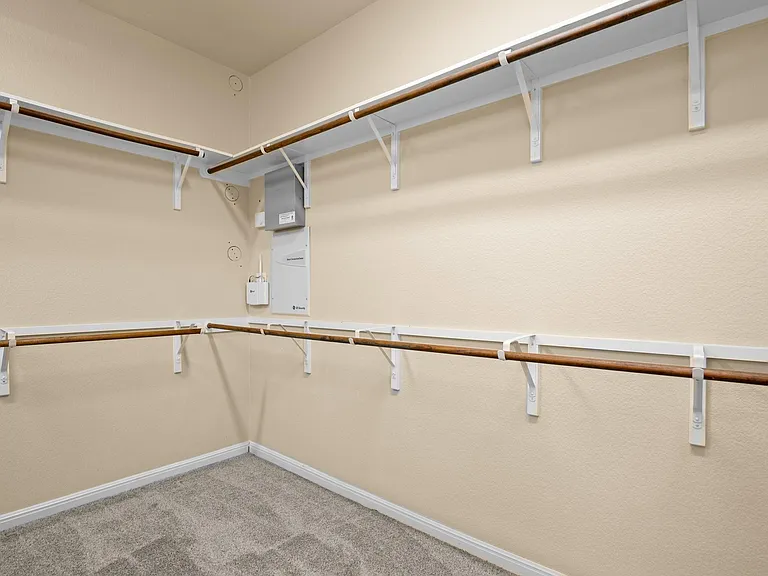 11704 Palisades Pkwy — Photo 23