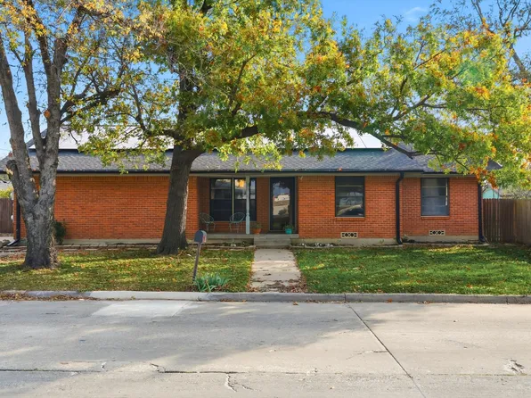 612 10th St, Sanger, TX 76266