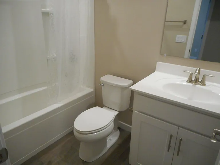 2262 El Caro Dr — Photo 9