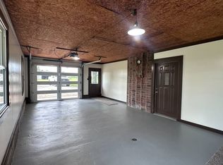 8244 Liberty Tree Rd, Iuka, IL 62849