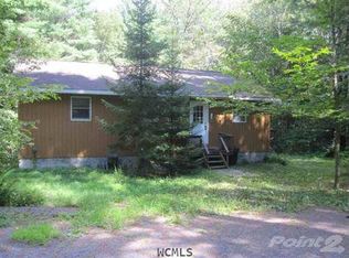 245 S Trout Lake Rd, Diamond Point, NY 12824