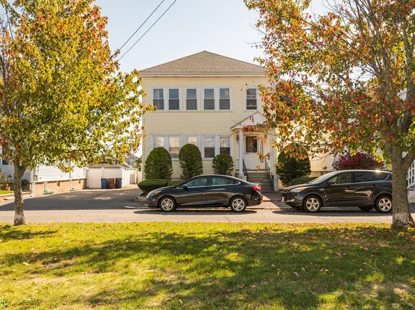 29 Oxford Park, Revere, MA 02151