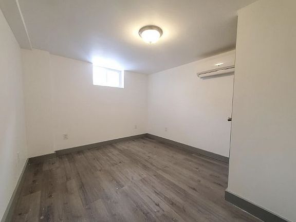 4th image of 158 Summit Ave #1B
