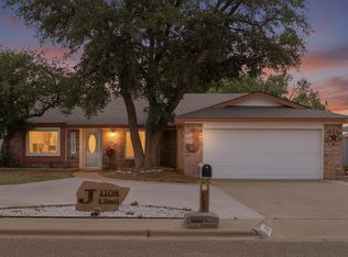 1108 S Howell St, Brownfield, TX 79316