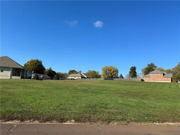 Creekview Bend N A, Lexington, MO 64067