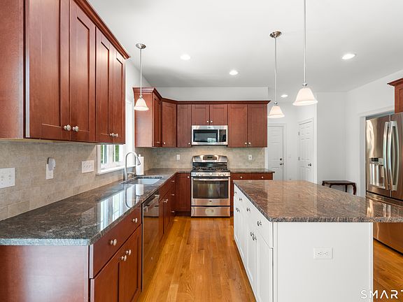 5th image of 56 Goldberg Road