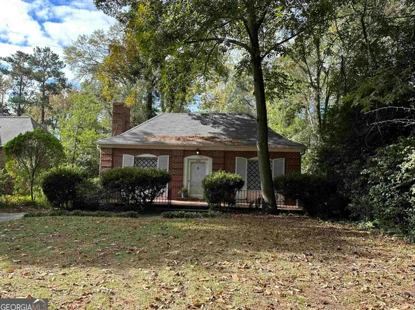 928 Nottingham Dr, Macon, GA 31211