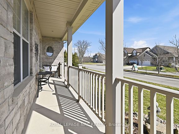4th image of 3930 Village Creek Dr