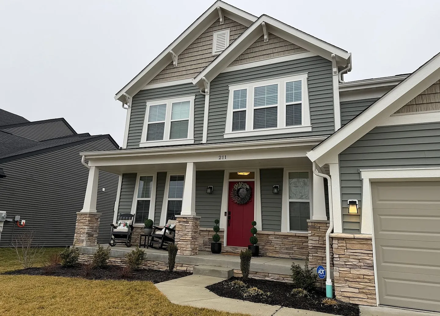 Spacious 4BR House in Shelbyville — Photo 2