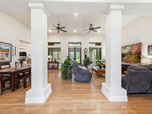 4th image of 13482 Tierra Heights Rd