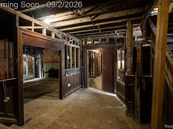 5th image of 1574 Cadillac