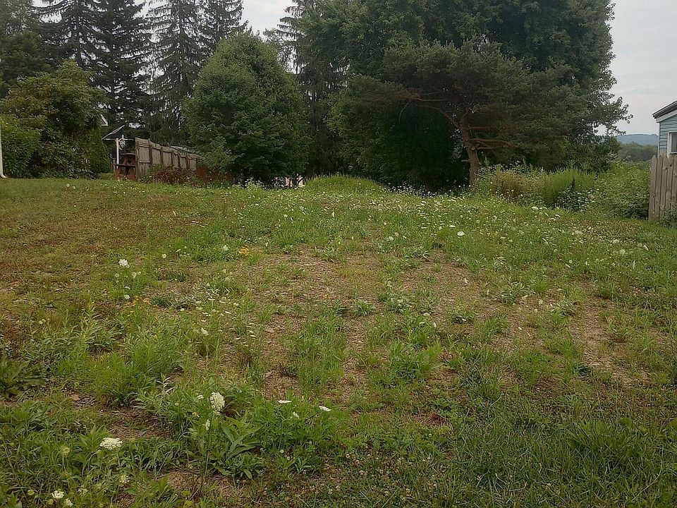 2nd image of 132 Poplar Rd