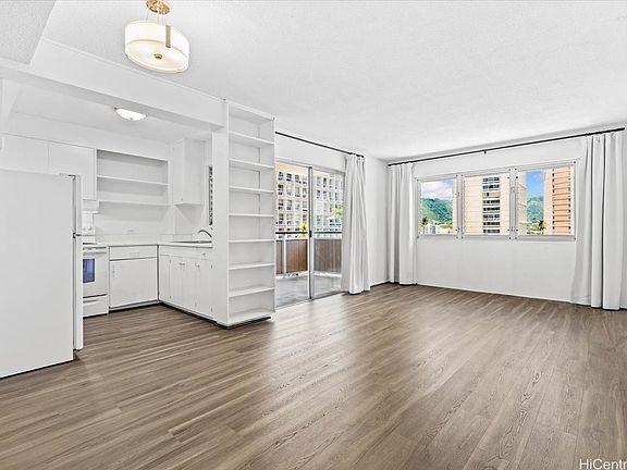2nd image of 509 University Ave APT 607