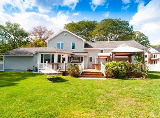 2 Clive Hills Rd, Edison, NJ 08820