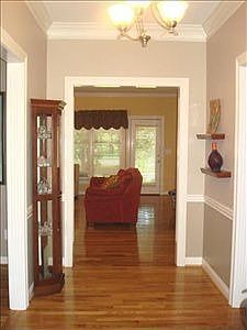 1st image of 2124 Sallee Dr