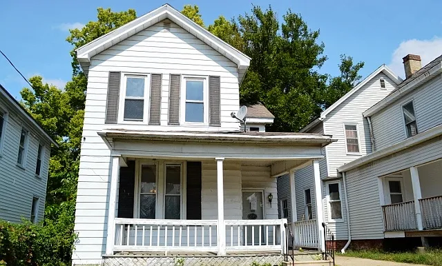 1705 NE Jefferson Ave photo 1