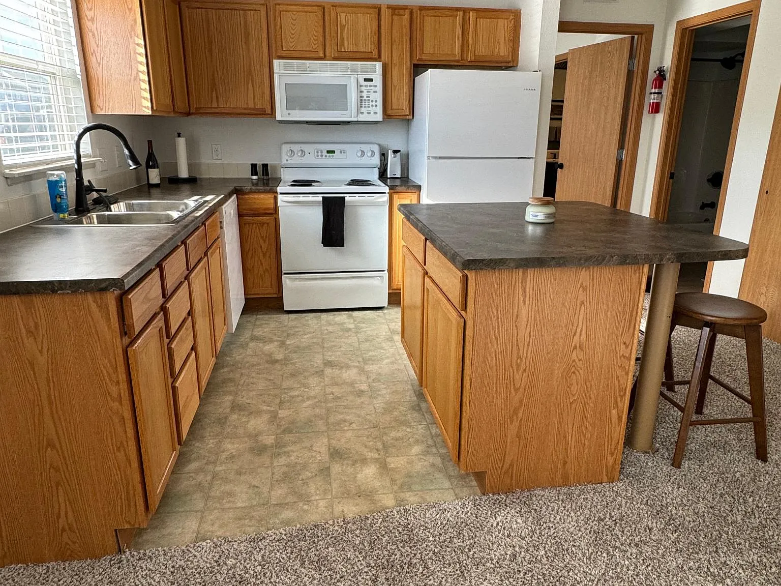 517 Mitchell St — Photo 4