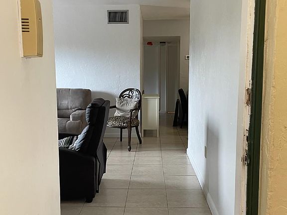 5th image of 13707 SW 90th Ave #201-L
