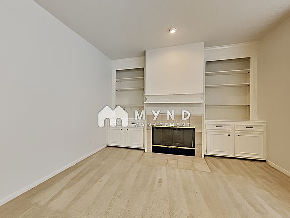 4th image of 1107 Loch Briar Ct