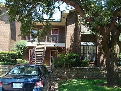2nd image of 2505 Wedglea Dr APT 205