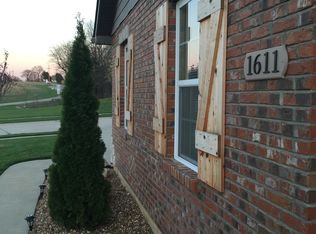 1611 Spring Mill Dr, Wentzville, MO 63385