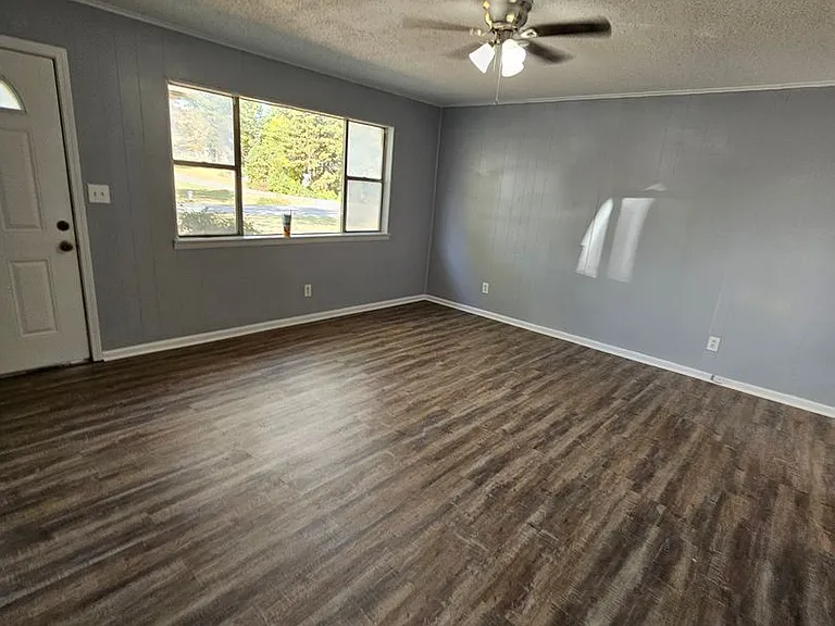 13818 Mail Route Rd — Photo 18