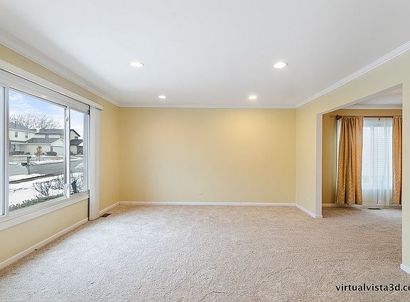 3rd image of 1936 Slayton Ln