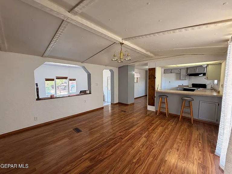 12760 Crisantemo Dr — Photo 17