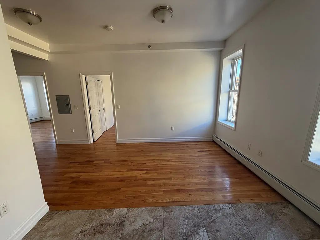 2 bed, 1400 sqft, $2,250 — Photo 4