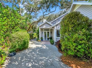 985 Riomar Dr, Vero Beach, FL 32963