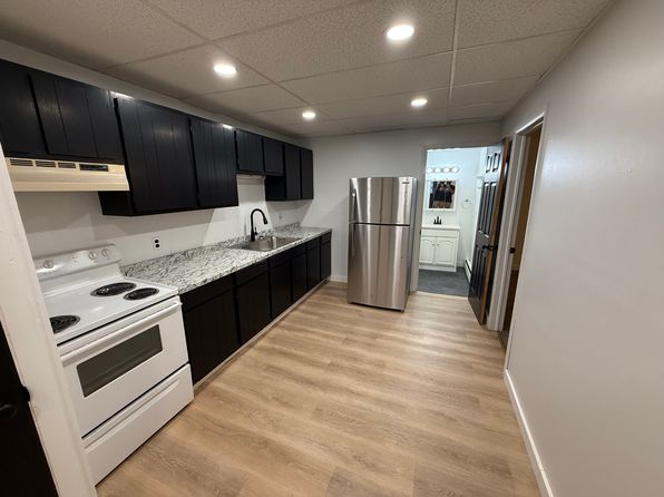 400 N Main St #7