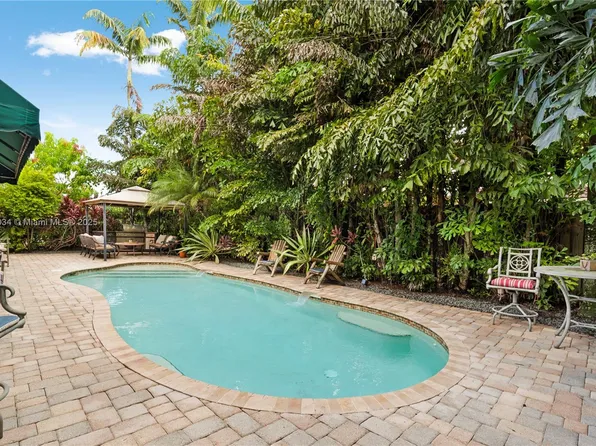 14691 SW 159th Ct, Miami, FL 33196