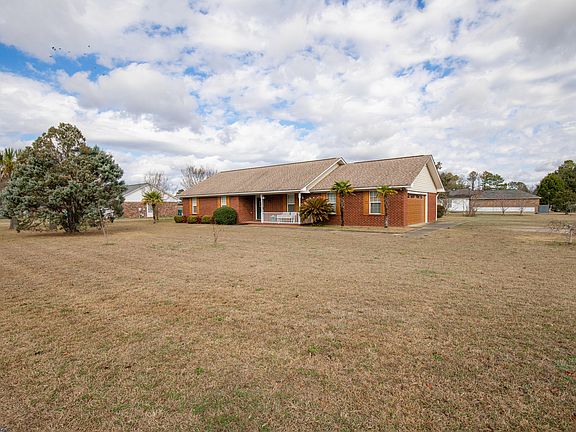 2nd image of 2525 Nicholson Dr