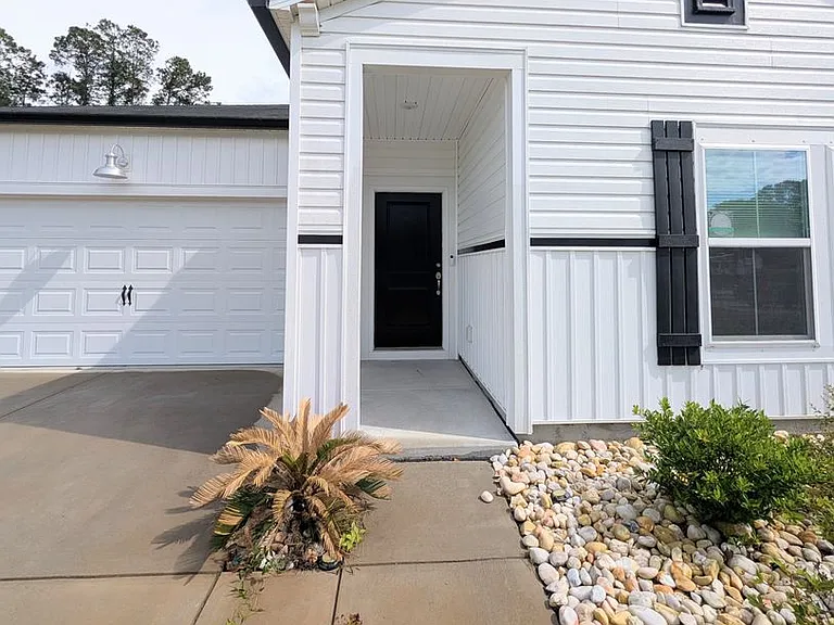 184 Carolina Lakes Blvd — Photo 2