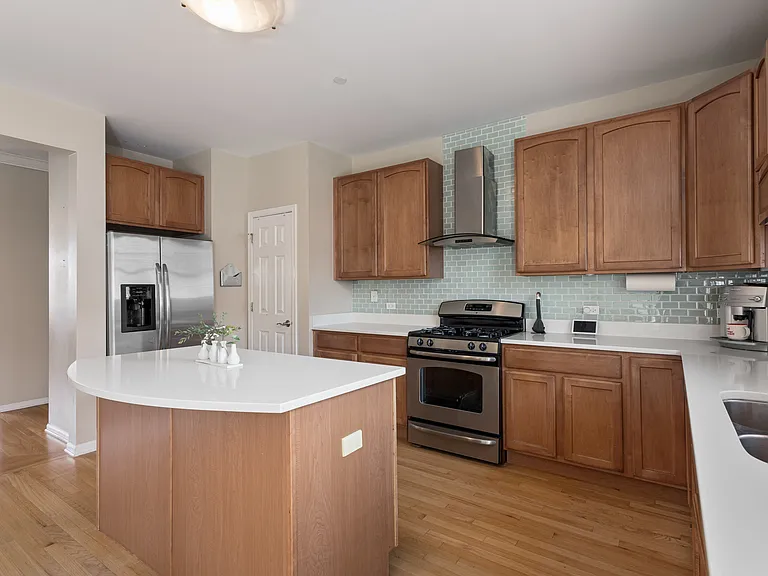 106 Creekbend Ct #106 — Photo 8