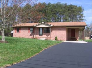 4778 Dogwood Ln, Strawberry Plains, TN 37871