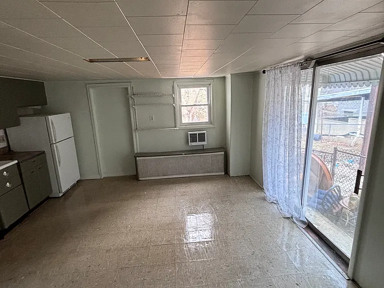 2048 Mahantongo St #2 — Photo 4
