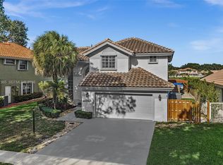 Embassy Lakes Phase Ii, Hollywood, FL 33026