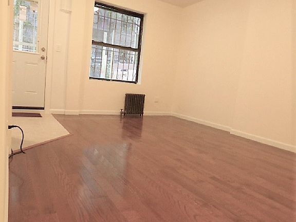 4th image of 529 W 162nd St APT B2