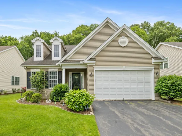 44 Grand Boulevard #44, Ellington, CT 06029