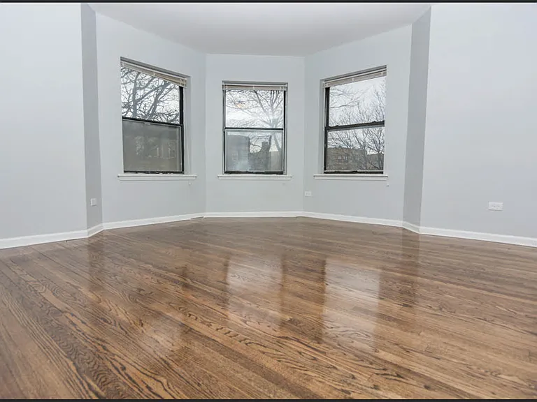 7640 S Stewart Ave — Photo 5