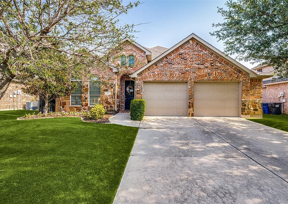1st image of 2457 Greenbrook Dr