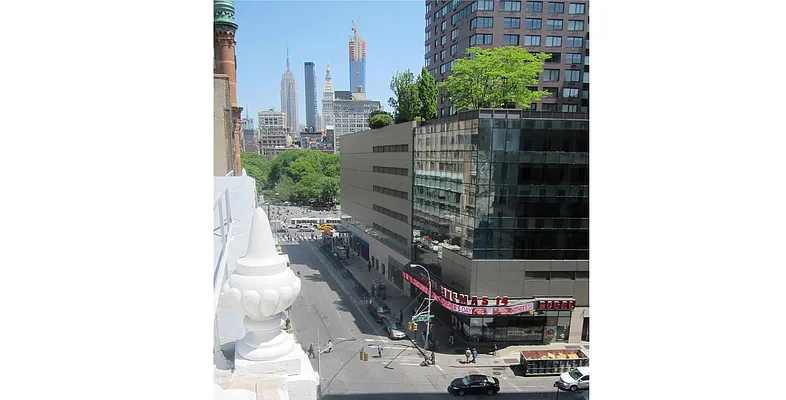 Rented by ER (DO NOT USE) | media 6