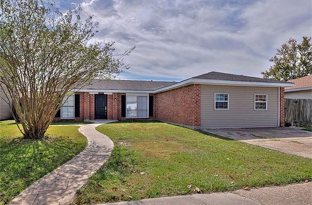 1st image of 3829 Deercreek Ln