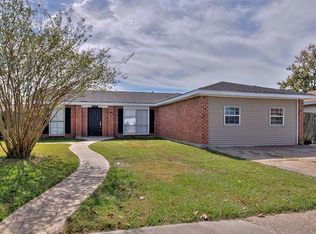 3829 Deercreek Ln, Harvey, LA 70058