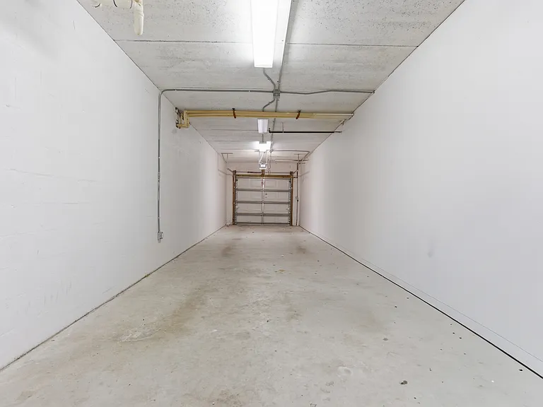642 Wells Ct #642 — Photo 26