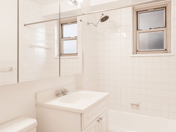 4th image of 55 W 14th St APT 6A