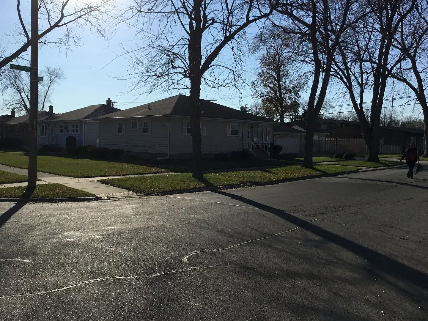 18502 Glen Oak Ave photo 1
