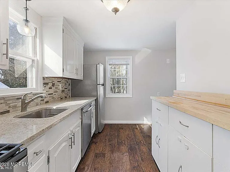 43 Iowana Ave — Photo 7